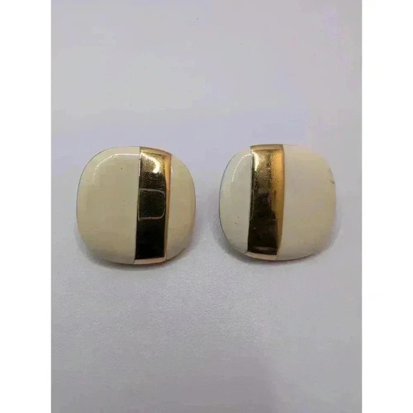 Monet two pairs of Cream Goldtone Clip On Earrings Womens Geometric Vintage - Picture 1 of 5